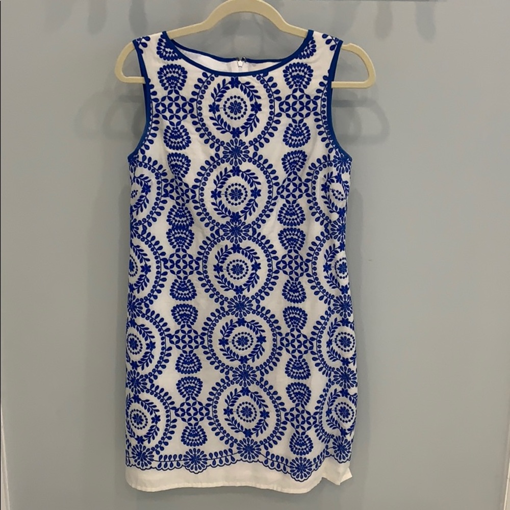 Blue and white detailed shift dress